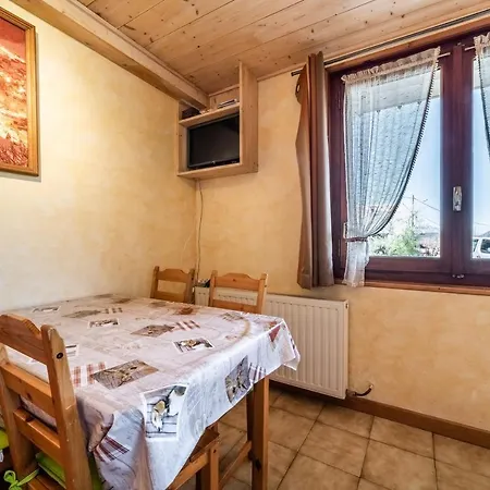 Chenives - Apartment